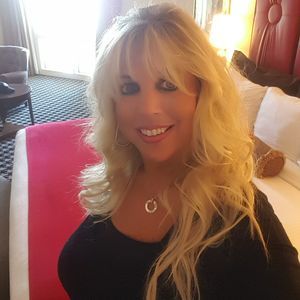 Meet your Posher, Connie